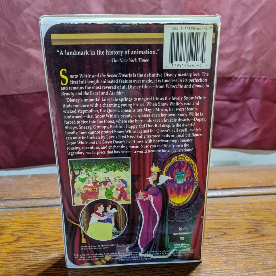 Walt Disney’s Masterpiece Collection Snow White and the Seven Dwarfs VHS 1524 - Image 2 of 4