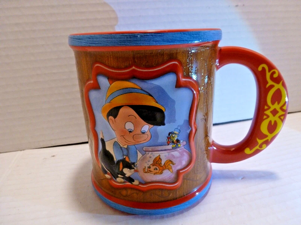 Taza de café Disney Pinocho 80 aniversario 3D NUEVA NUEVA CON ETIQUETAS Foto 2 de 4