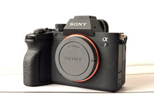 Sony Alpha 7 IV 33 MP Spiegellose Systemkamera - Schwarz (Nur Gehäuse)