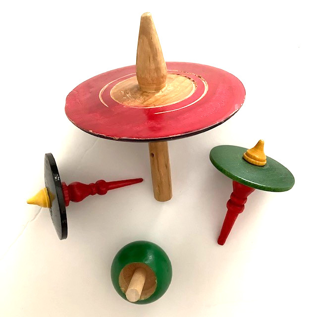 4 VINTAGE WOOD SPINNING TOPS TOYS - LOT