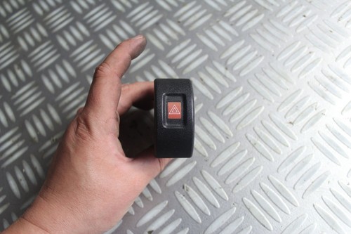 Schalter Warnblinkanlage 90561384 Opel Astra 1.6 G