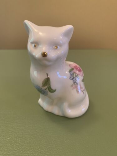 Aynsley, Wild Tudor Design, Fine Bone China, Kitten, Cat, Animal Figurine 