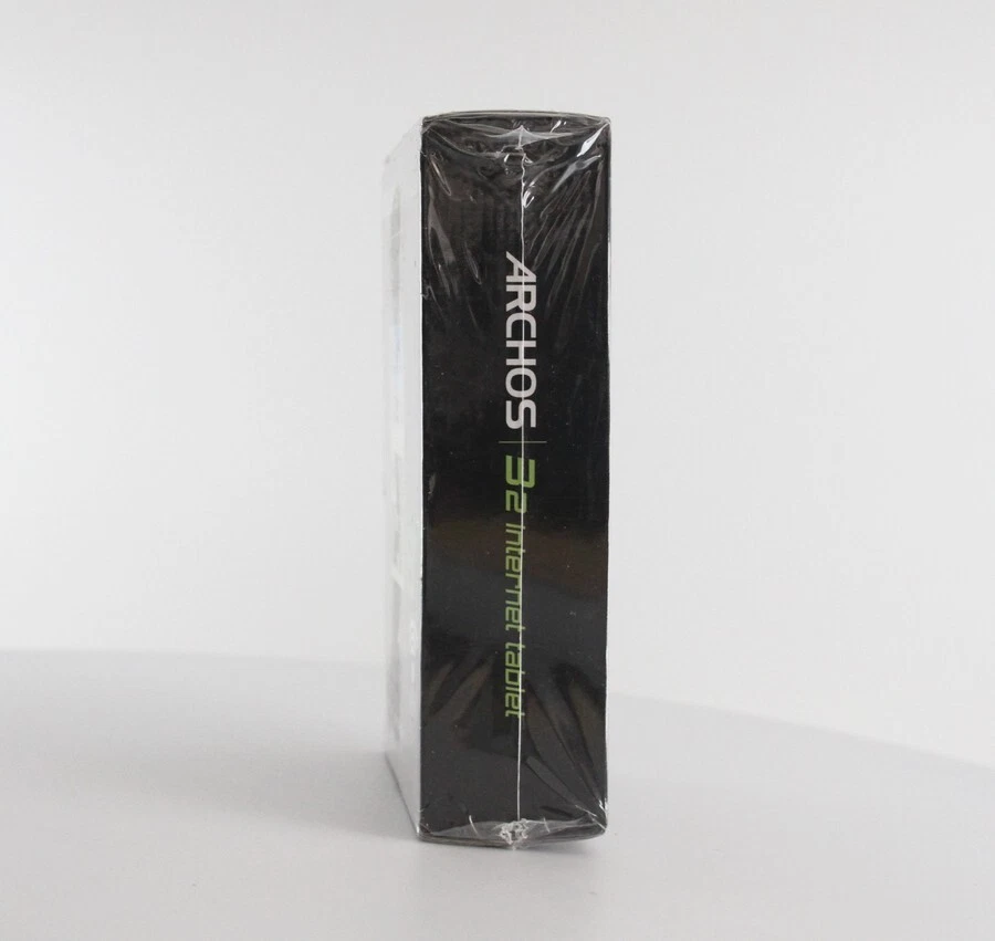 Archos 32 Internet Tablet - 3.2-in TFT LCD Display - 8GB - Android (501570) - Image 2 of 4