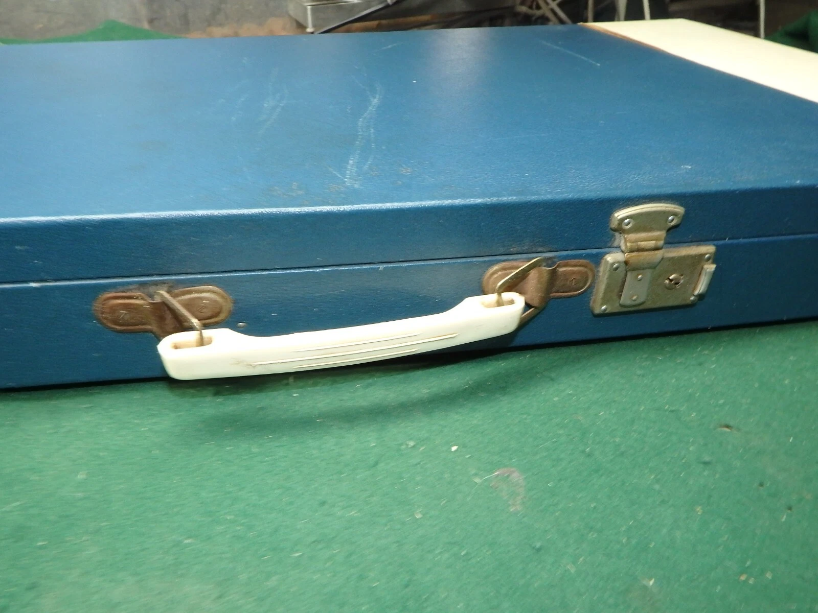 Picture 5 of 24