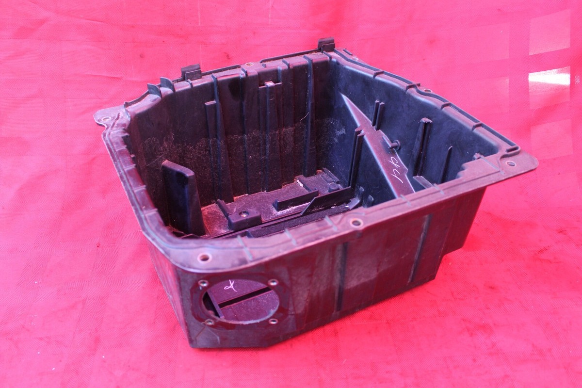2003-2008 BMW Z4 E85 E86 REAR TRUNK FLOOR PLASTIC BATTERY