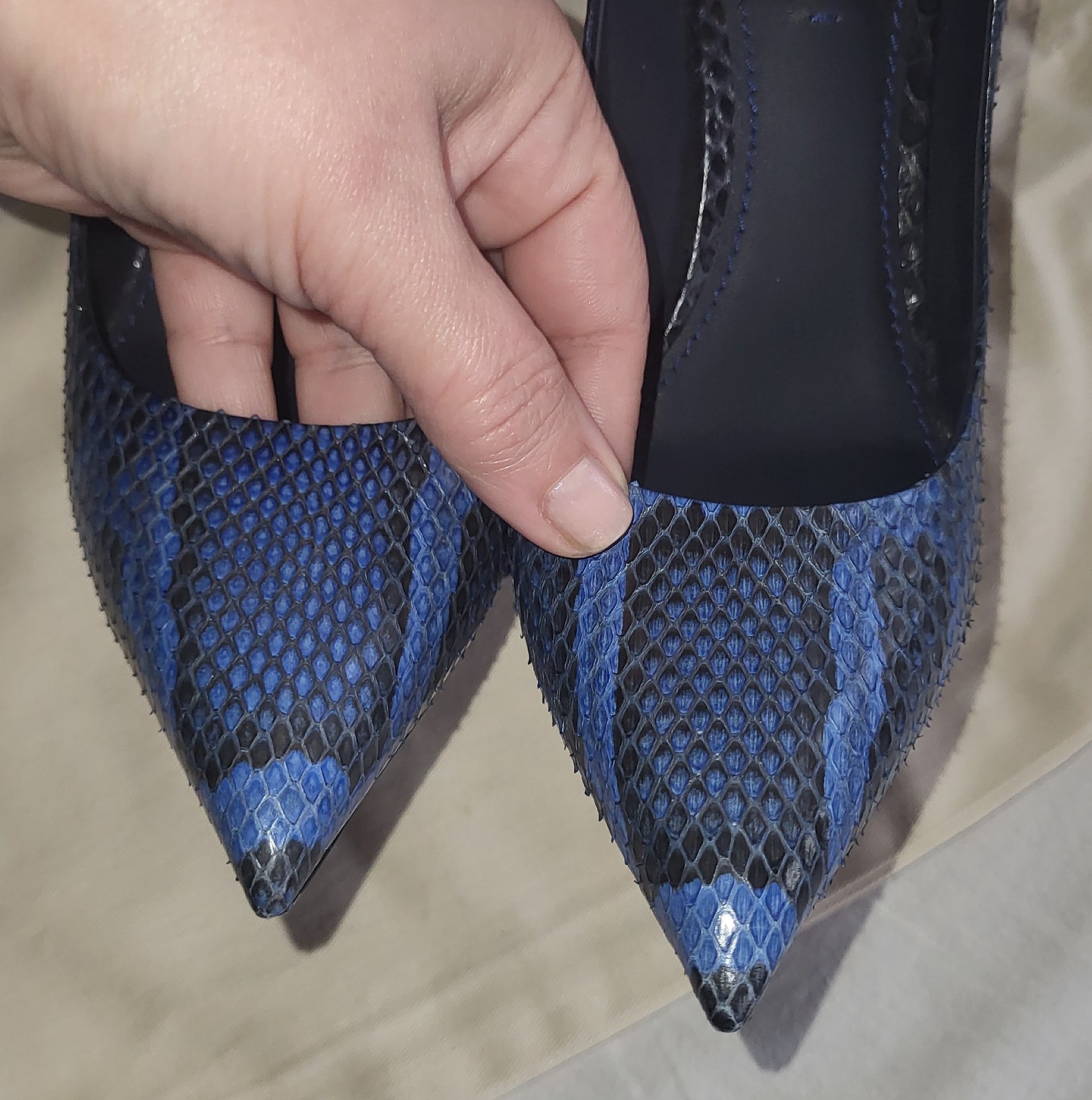 LOUIS VUITTON - real PYTHON Eyeline classic pumps… - image 8