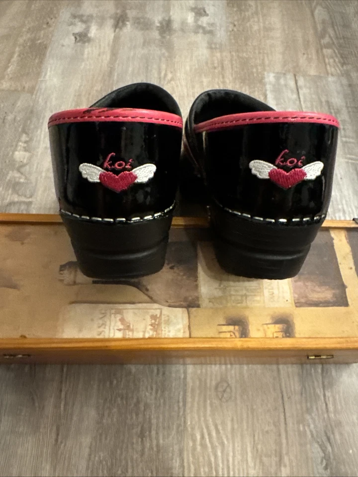 Koi Sanita Clogs Black/White Floral & Pink Strap/Trim Women’s Size EU 39 US 8.5 - Image 2 of 4