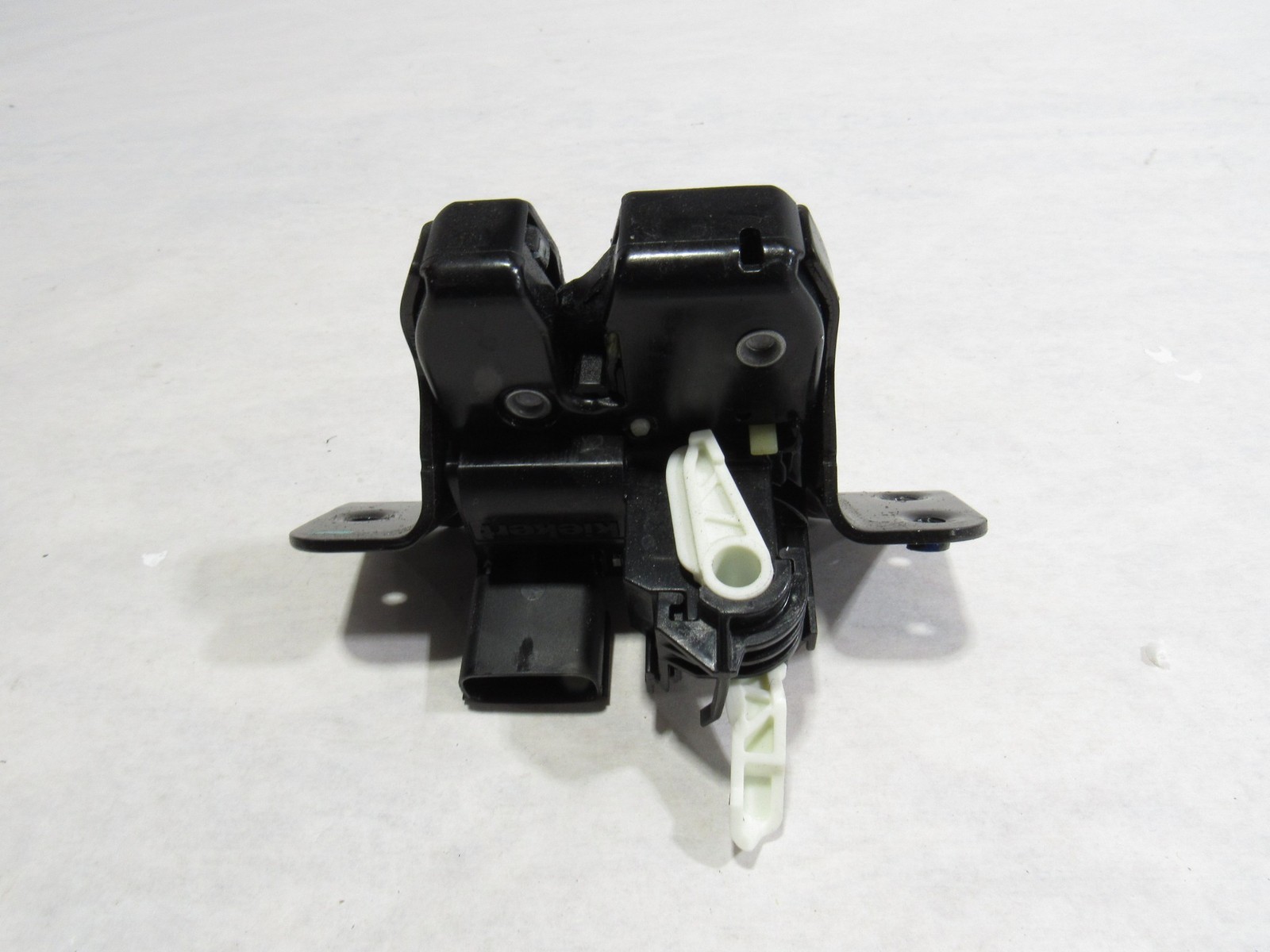 18-21 Aston Martin Vantage 2019 Rear Trunk Hatch Lock Latch Actuator :O