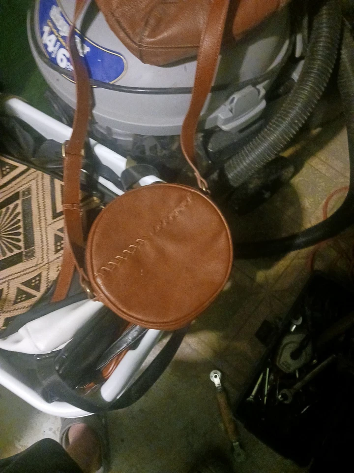 Lot Of Five designer purses And Bags - Image 2 of 4