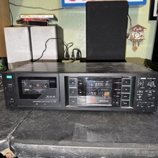 Sansui Auto Reverse Cassette Deck D-79R. Lights On, No Internal Movement. Video.