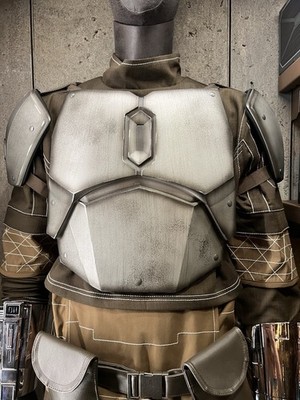 2026 Disney Parks Star Wars Galaxy s Edge Mandalorian Beskar Armor NEW