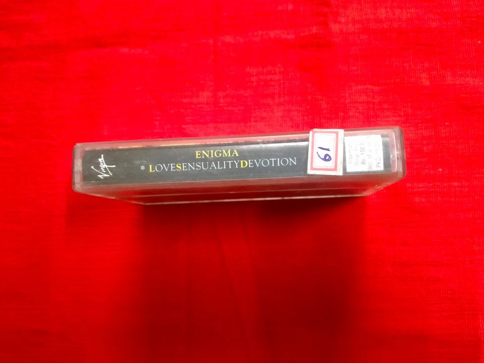 ENIGMA LOVE SENSUALITY DEVOTION CASSETTE INDIA Nov 2003 - Imagem 2 de 4