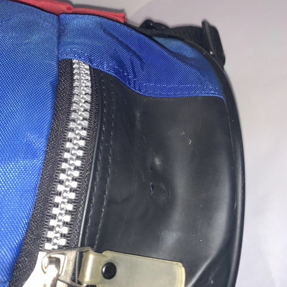 Vintage 2000’s Electronic Arts Tiburon EA Video Game Backpack Duffle Bag - Image 4 of 4