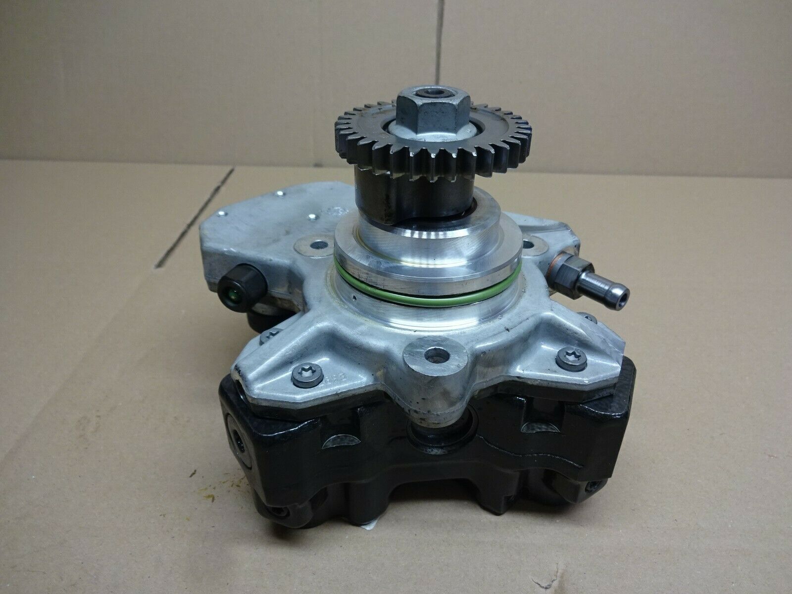 Mercedes-Benz Om642 Hochdruckpumpe A6420701301 Im Tausch online 