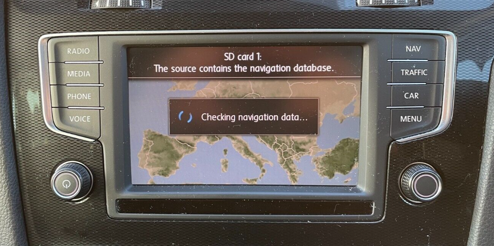 Vw Navi Zeigt Falschen Standort An Volkswagen VW V18 Satellite Navigation Sat Nav AS SD Card 5NA919866DS
