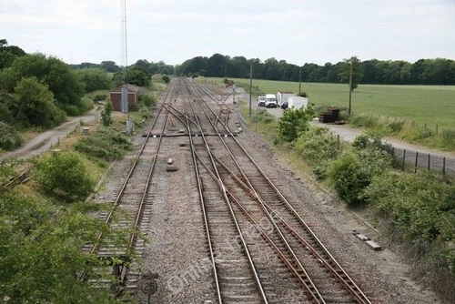 Photo 6x4 Woodborough Loops Berks Hants railway Broad Street/SU1059 The  c2010