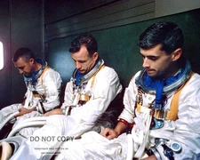 GUS GRISSOM, ED WHITE AND ROGER CHAFFEE APOLLO 1 CREW - 8X10 NASA PHOTO (BB-481)