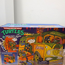 Playmates Toys TMNT Turtle Party Wagon Mutant Attack Van Playset Leonardo