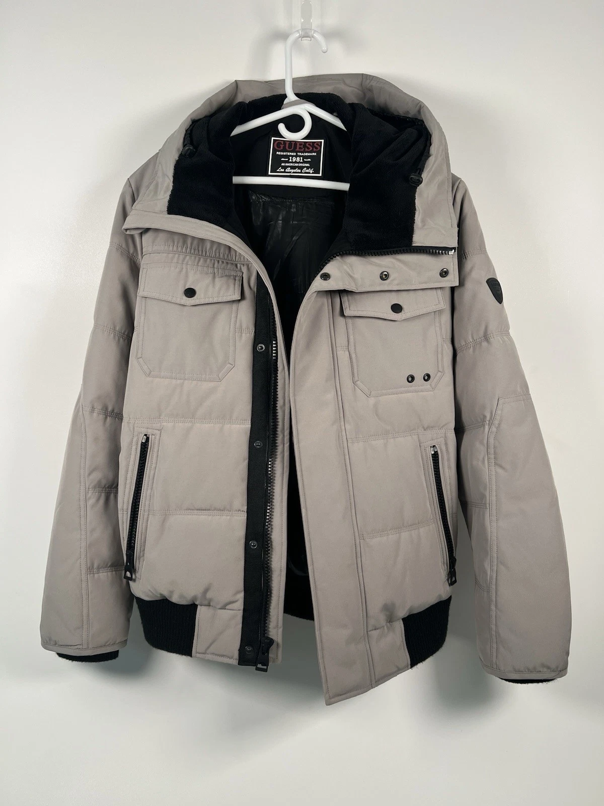 GUESS Mens Insulated Utility Field Jacket Gray Size Medium Full Zip Puffer Lined