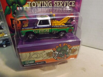 Johnny Lightning Rat Fink 1966 Chevy Wrecker 