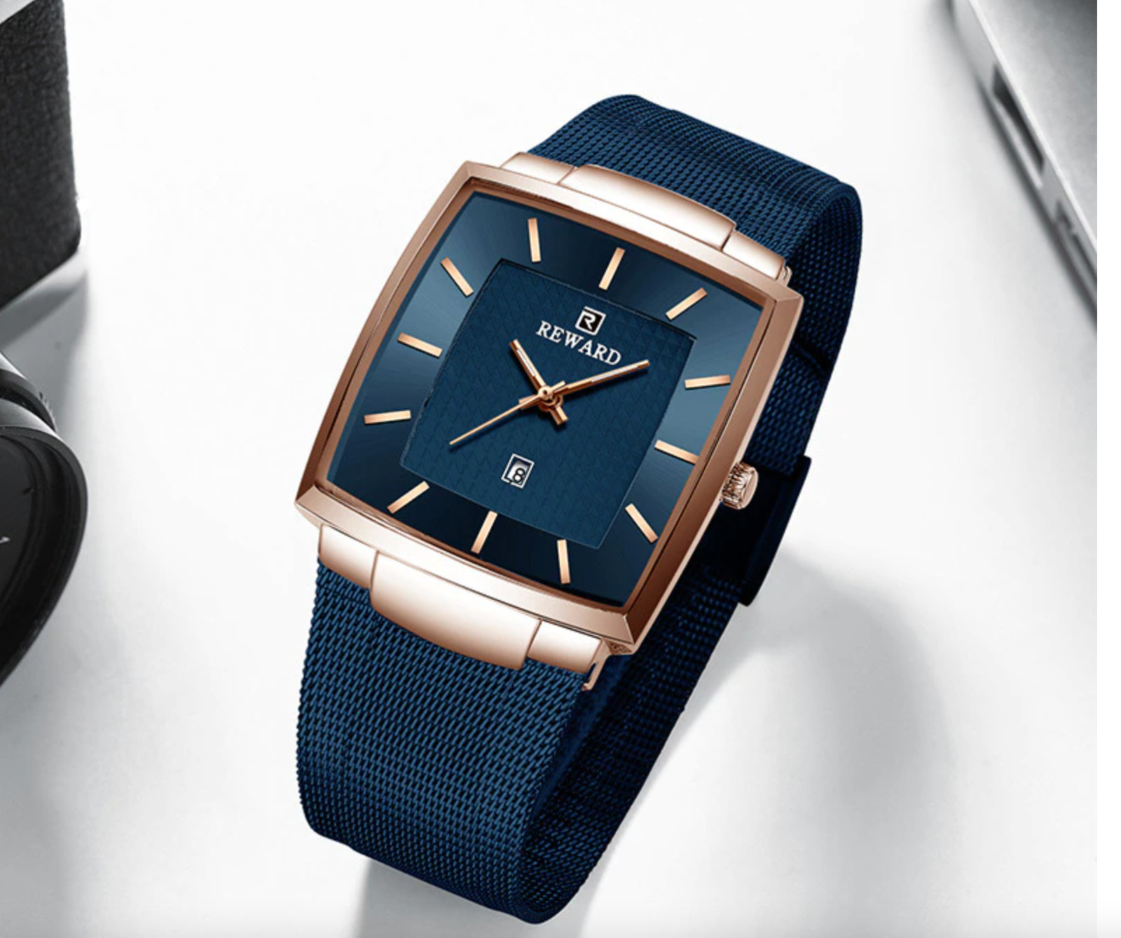 Montre homme étanche en acier pour éviter l'oxydation et les pannes d'eau