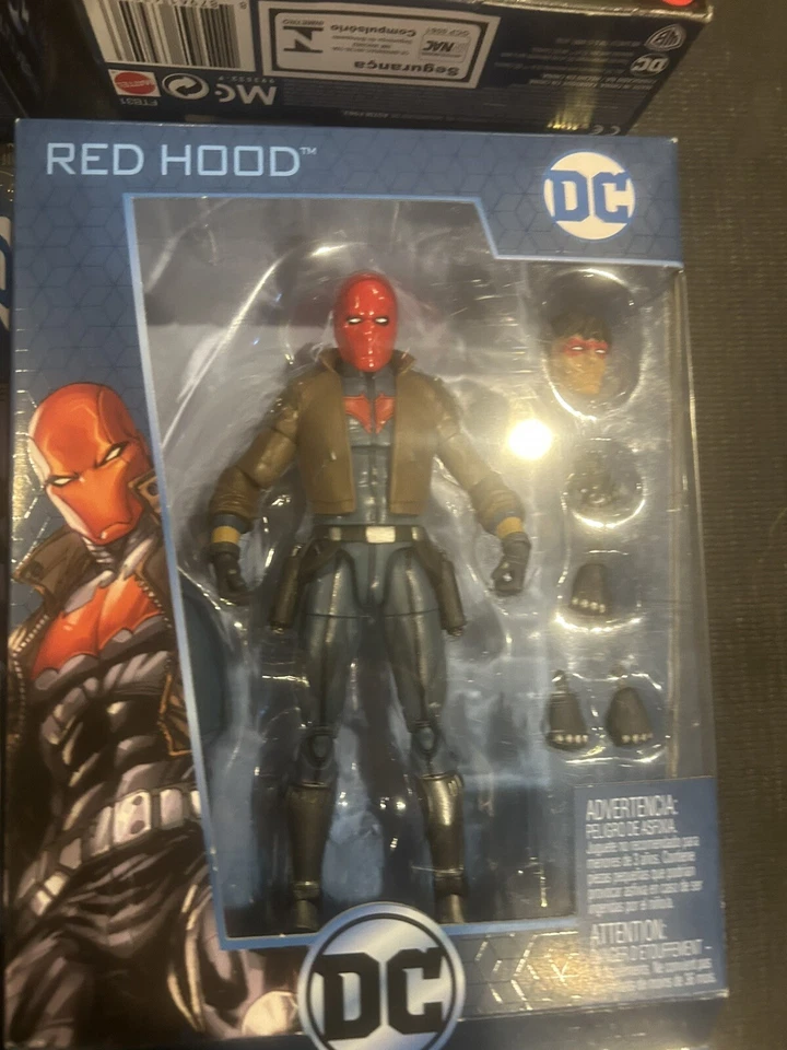 Mattel DC Multiverse Alfred, Superwoman, Red Hood, Bizarro Set Foto 3 de 4