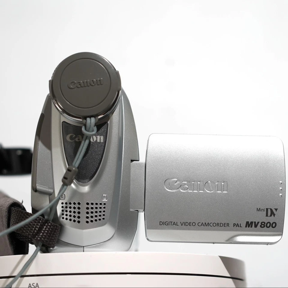 Canon MV800 Handheld MiniDV Camcorder Silver | Tested | With Sealed Mini DV Tape - Image 4 of 4