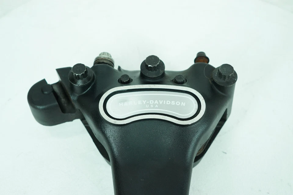 Harley Sportster XL1200 C 2003 personalizado OEM soporte de pinza de freno trasero 40925-00A Foto 4 de 4