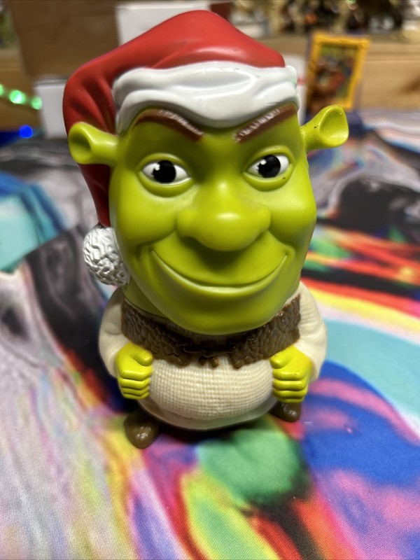 Shrek in Santa Hat 2007 McDonalds Toy Shrek The Third With Cards