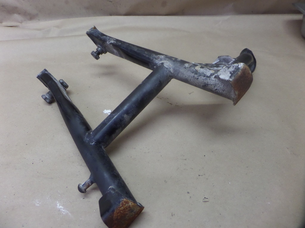 1988 KAWASAKI NINJA ZX600-C KICKSTAND CENTER STAND | eBay