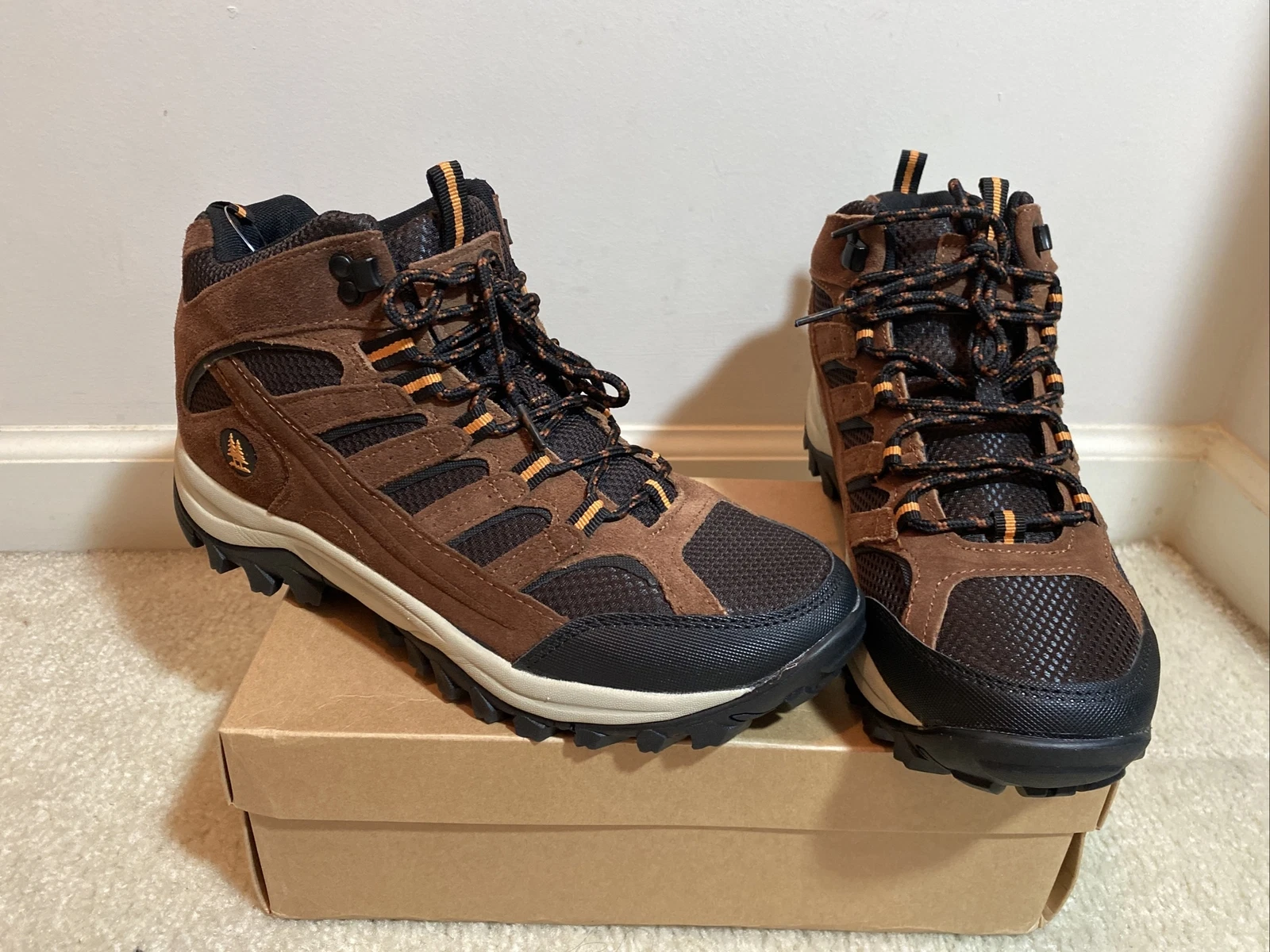 G.H. BASS & Co Mens Brown Leather Hiking Boots Size 9