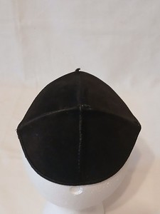 Vintage 1980's Kippah Yarmulke - black suede