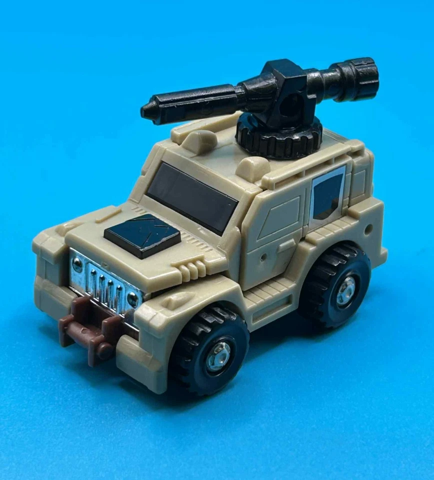 Outback 100% Complete 1986 G1 Transformers Toyota Land Cruiser Action Figure - Image 2 of 2