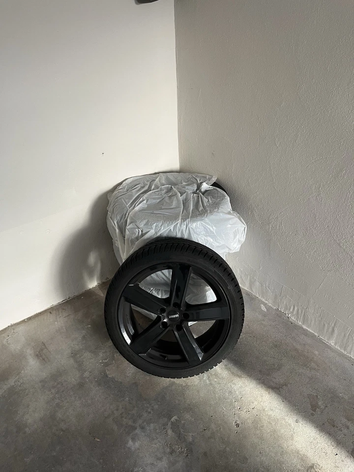 Winterkompletträder / Winterreifern für 1er BMW - eine Saison gefahren - Bild 2 von 2