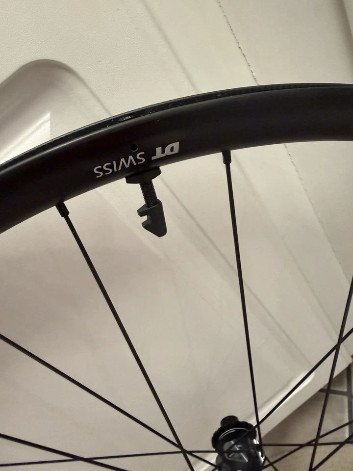 Rueda trasera DT Swiss Cr1400 Spline 24 mm HG XDR Foto 4 de 4