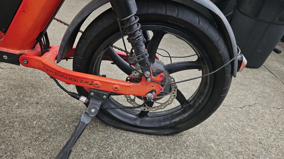 Selling My HYPERSCRAMBLER2 Electric Bike 52v DUAL Battery its a class 2 ebike - Image 3 of 4