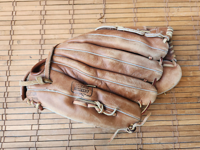 Gant Baseball Wilson Force 4 A9834 13″ – Cuir Vache – Droitier (RHT) – Marron