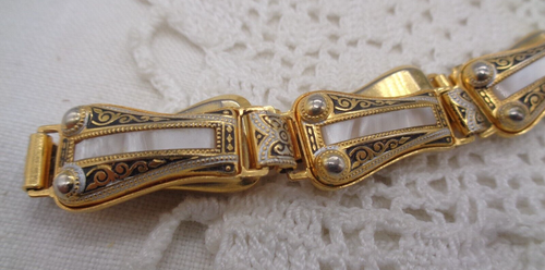 Vintage Damascene Toledoware Inlaid MOP Mother of Pearl Bracelet - Picture 2 of 6