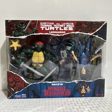 Stranger Things Eleven Playmates TMNT Teenage Mutant Ninja Turtles Leonardo NEW