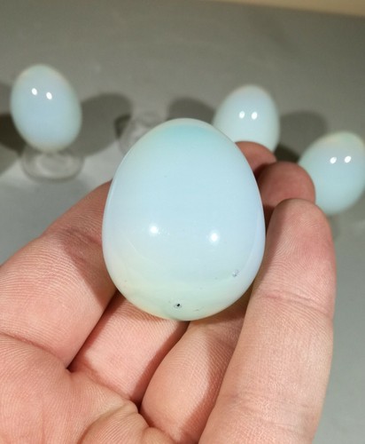 40mm Crystal Gemstone Egg, Howlite, Obsidian, Lepidolite, Rose Quartz With Stand - Picture 60 of 106