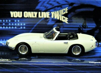 Mini Champs 400166230 Toyota 2000 GT James Bond - YOU ONLY LIVE