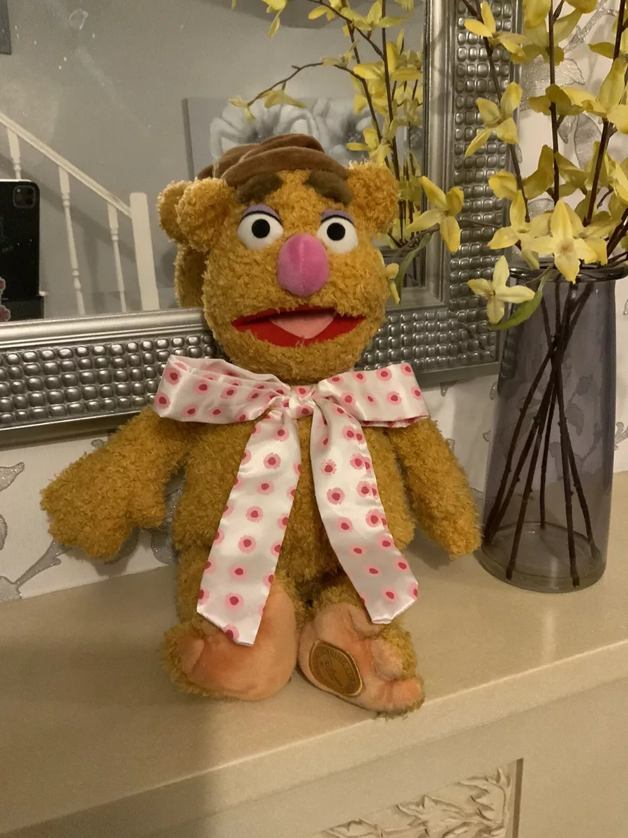 Disney store best sale fozzie bear