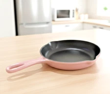 Le Creuset Skillet Fry Pan 20cm Pink Rare Color Cast Iron Excellent Japan