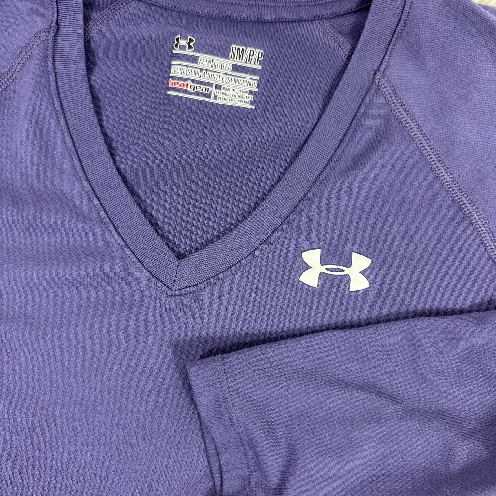 Under Armour Womens Small SemiFitted HeatGear Long Sleeve Purple