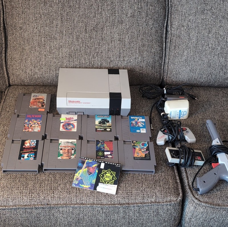 Nintendo Entertainment System Console Lot w/ Controllers, Games (Mario, Duck Hu…