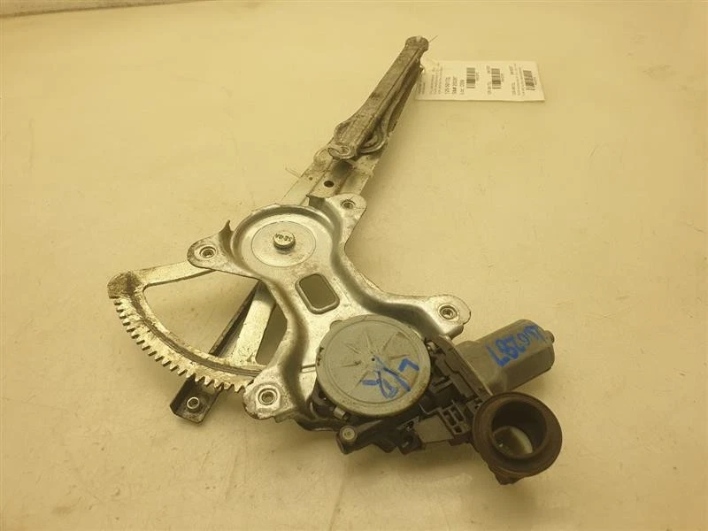 05-18 TOYOTA TACOMA SR5 REGULADOR DE JANELA TRASEIRA LATERAL DO MOTORISTA  - Imagem 2 de 4