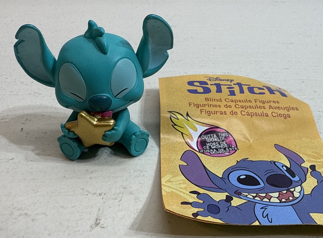 2025 Disney Outta This World TURQUOISE STITCH with STAR Figure NEW