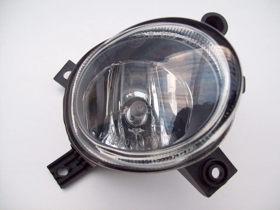 Faro antiniebla halógeno delantero izquierdo audi r53 sportback 8e0941699e 2004-2013 Foto 3 de 4