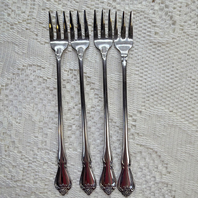 Oneida ARBOR ROSE Stainless TRUE ROSE 1881 Rogers Ltd 4 Cocktail Forks Flatware