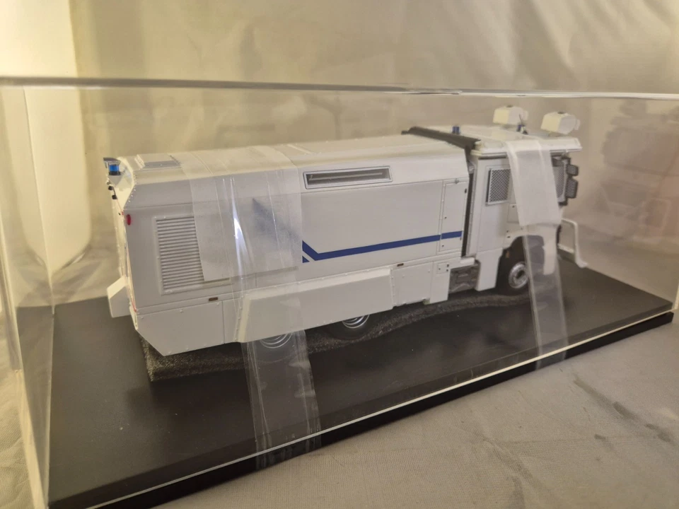 PERFEX 754 DESAUTEL VLE Véhicule Lanceurs d’Eau 26 TONNES BLANC  1/43 - Immagine 2 di 4